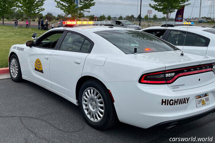 La policía usó IA para redactar informes, y esta dijo que el policía se convirtió en una rana. Eso es un problema | Carscoops